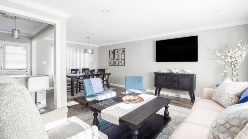 Condo In Ilford